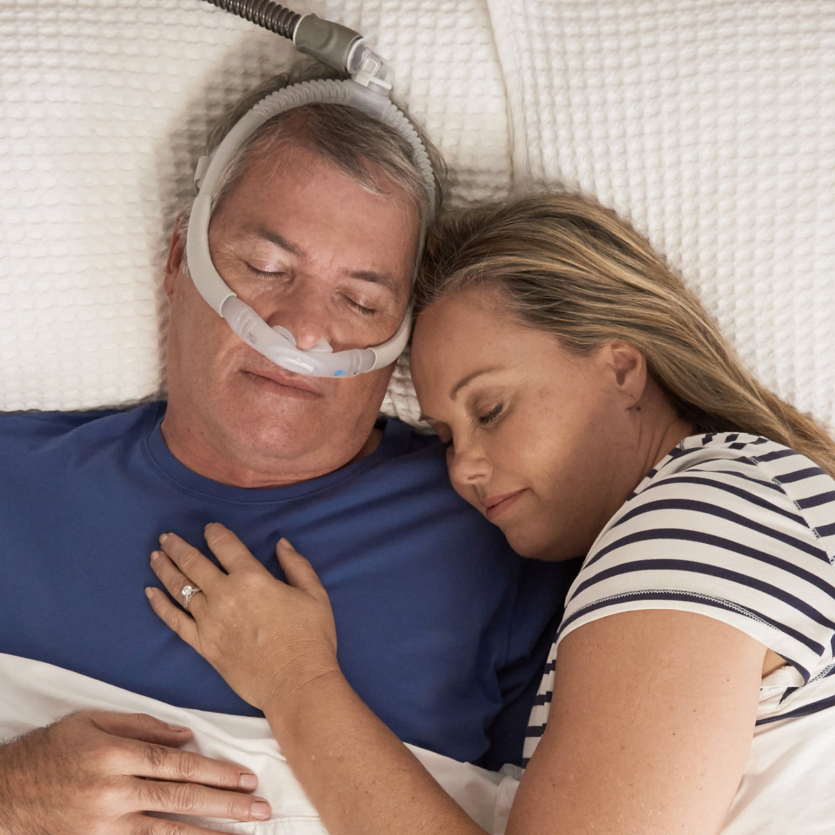 AirFit P30i Nasal Pillows CPAP Mask with Headgear 缩略图 2
