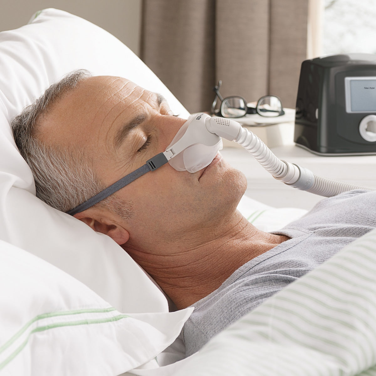 F&P Pilairo Q Nasal Pillows CPAP Mask with Headgear 缩略图 7